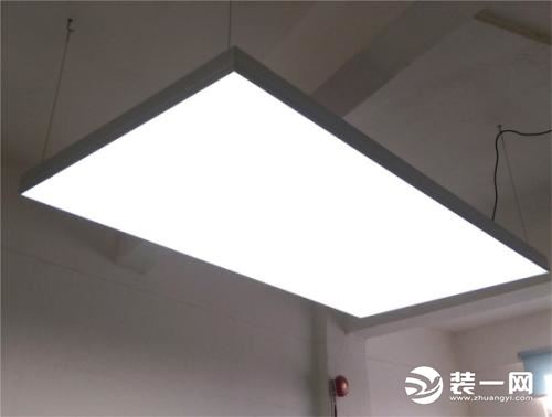 佛山灯具led节能灯家用,节能灯和led灯具的现状对比