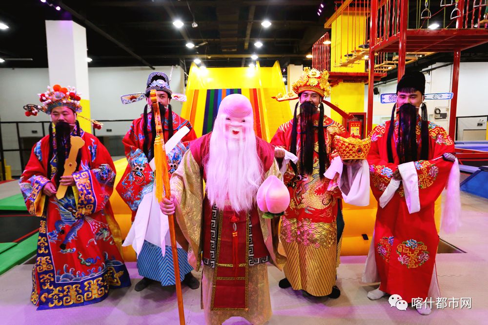 喀什蹦床乐园推荐,喀什鑫锐锋蹦床主题公园