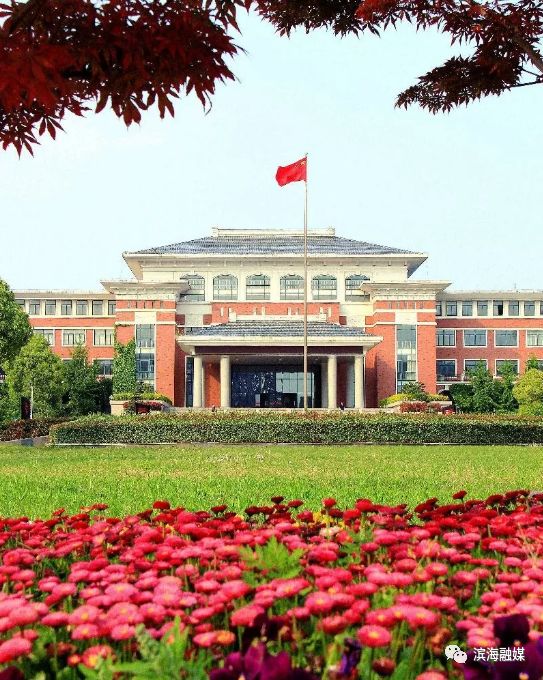 礼赞新中国,礼赞新中国唱响爱国情