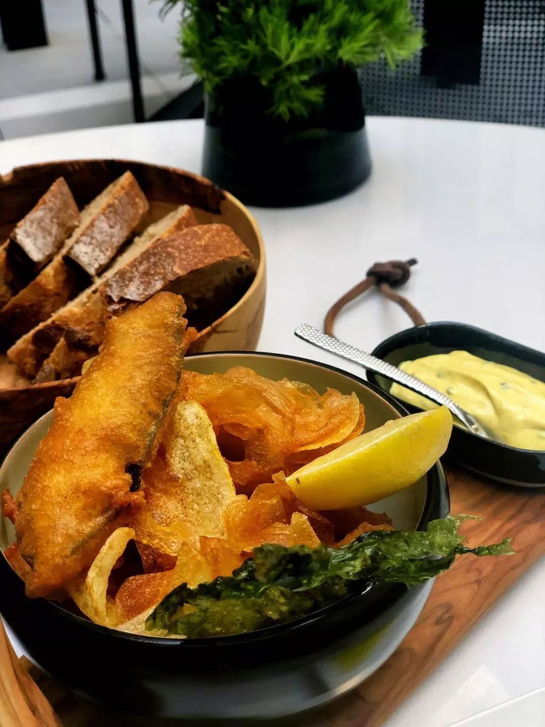 走出成都｜幸运的人，才可以在巴黎自由迷失