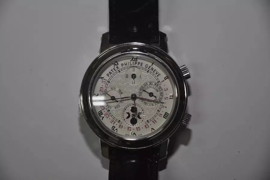 这块贪官的手表,起拍价720万元!5万多人围观