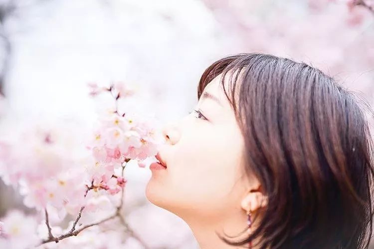 这样拍背影真的太好看了,怎样拍侧脸好看霸气