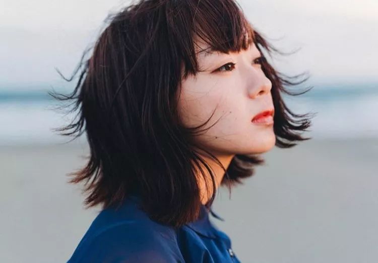 这样拍背影真的太好看了,怎样拍侧脸好看霸气