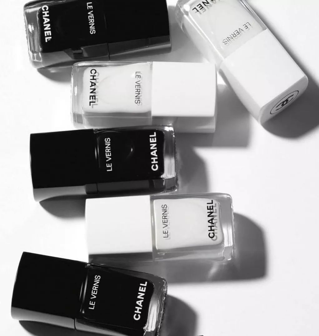 Beauty|CHANEL开挂、DIOR大女人？一线秋季彩妆速递