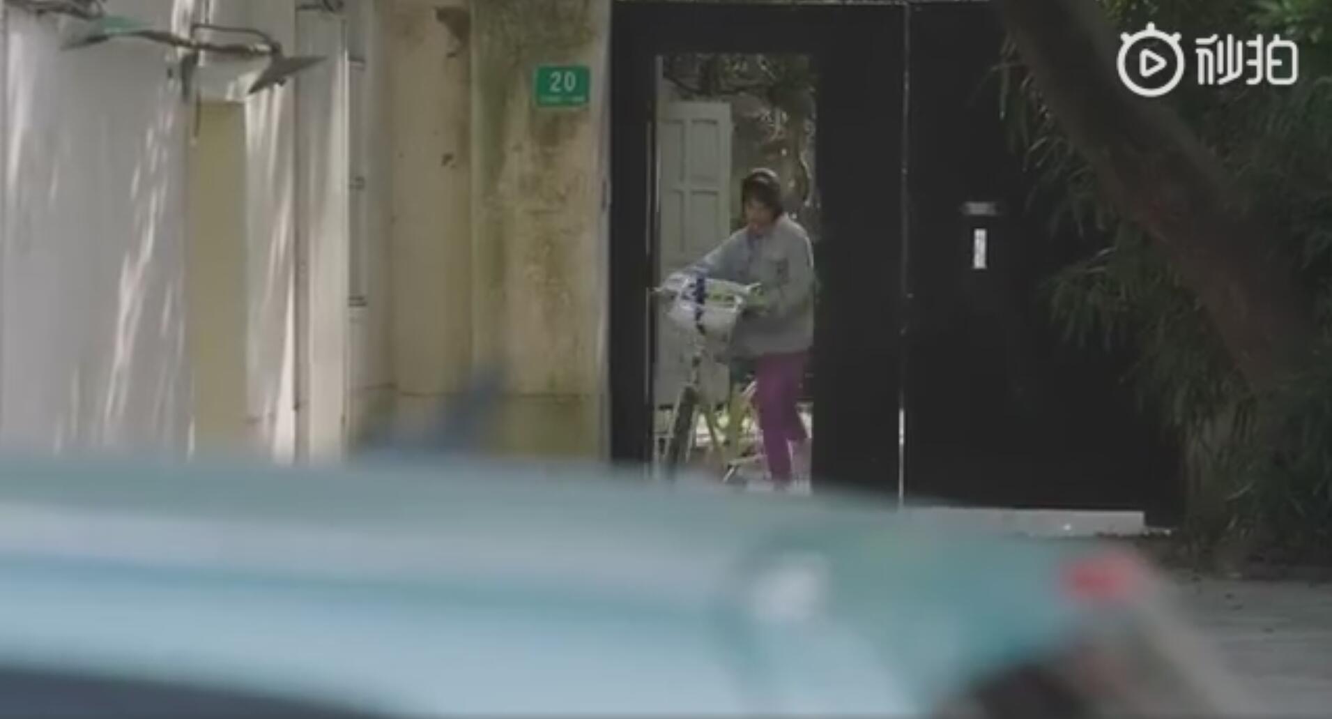 佟年造型,佟年的造型