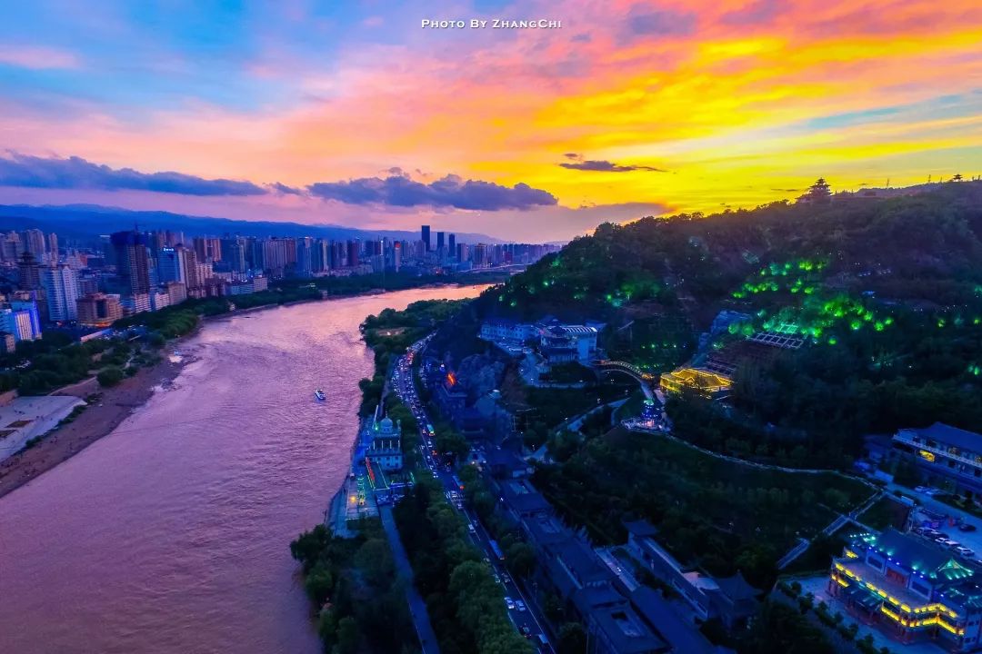 兰州到敦煌的高铁什么开通的,兰州至敦煌的动车何时能开通