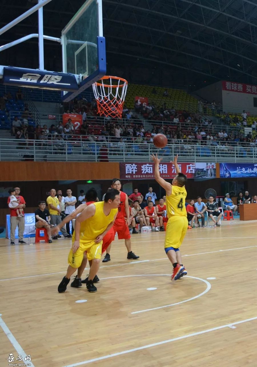 nba2konline压哨超远三分,篮球赛最后一秒超远三分逆转比分