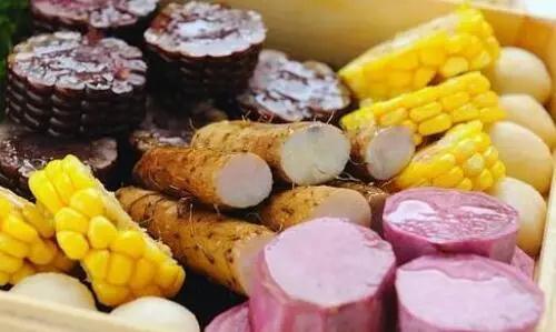 健身精丨还在“葛优瘫”追剧一整天？减肥十二时辰快了解一下