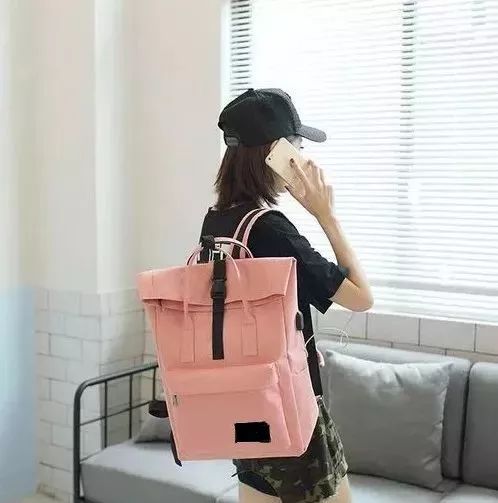 谁背谁潮！这款超能装的离家出走包，火了