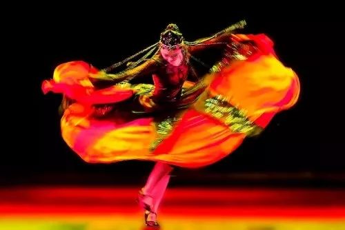 舞台演出怎么拍摄人像,舞台演出怎么拍照好看