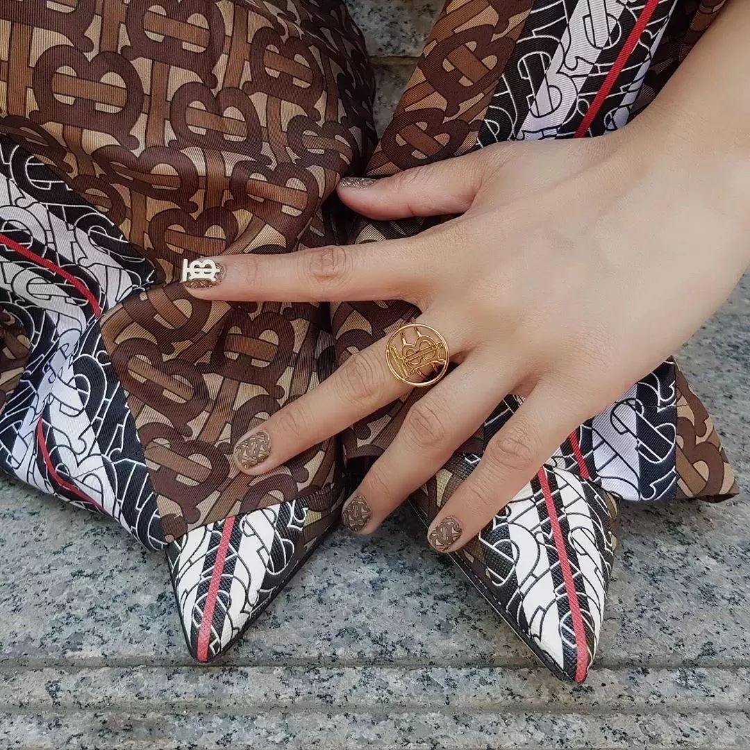 burberry帽子老花,burberry最值得买的经典款