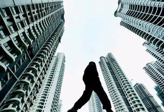 佛山挂起今年首个台风预警!不文明交通行为票选第一的竟是…|听佛山