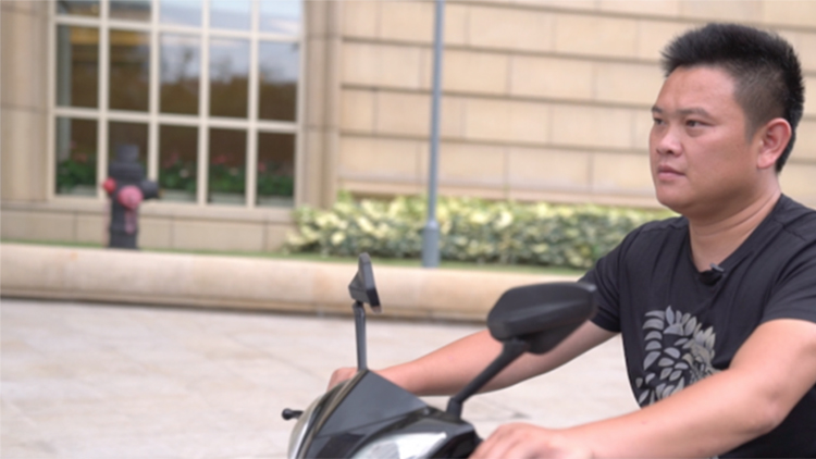 年薪40万拿快递,年薪百万快递员