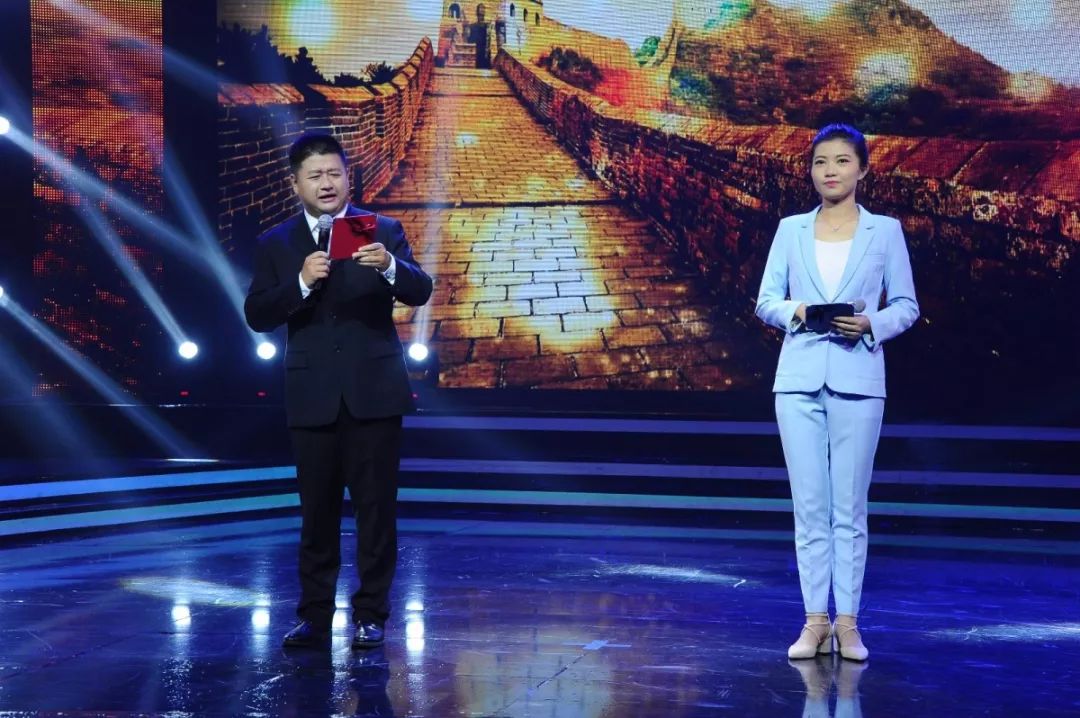 战鼓擂起来龙舟划起来,战鼓擂起号角吹响