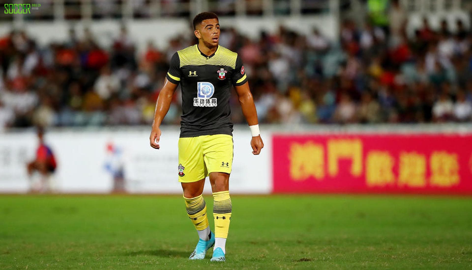 21-22英超曼城客场球衣,英超积分榜纽卡斯尔客场球衣