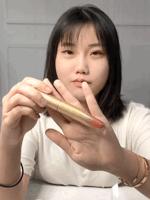 OMG李佳琦推荐的口红会结块？你真的要买它吗