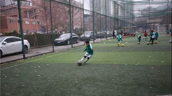 每逢佳节胖三斤的运动,每逢佳节胖三斤运动起来吧