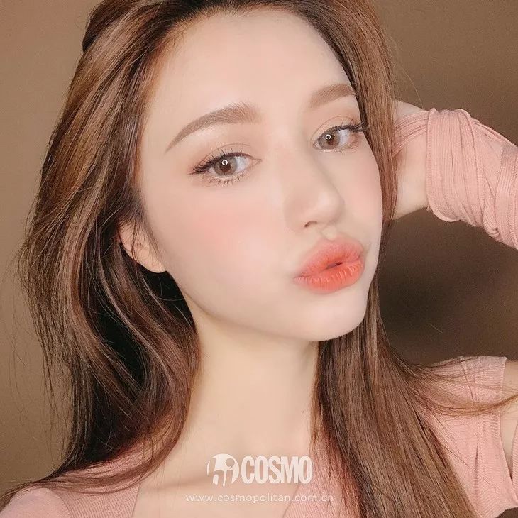 3ce云朵唇釉泫雅,nana的妆容