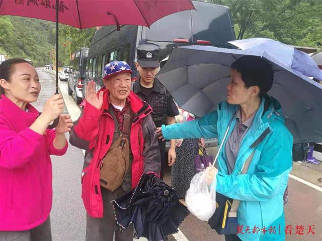 利川市大暴雨安全措施,利川遭特大暴雨影响旅游