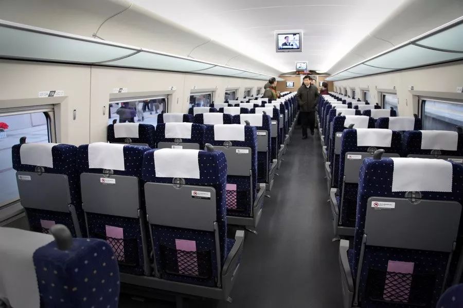 如果行李箱忘在高铁上了怎么办,坐高铁东西忘到车上的该怎么办