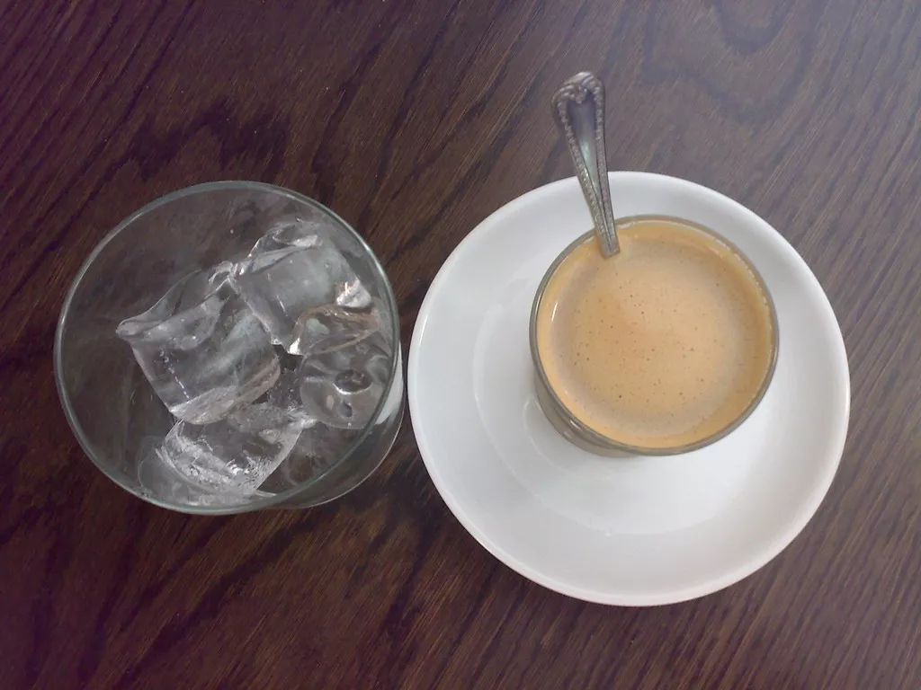 西班牙咖啡什么风味,3分钟带你品尝世界各地的咖啡