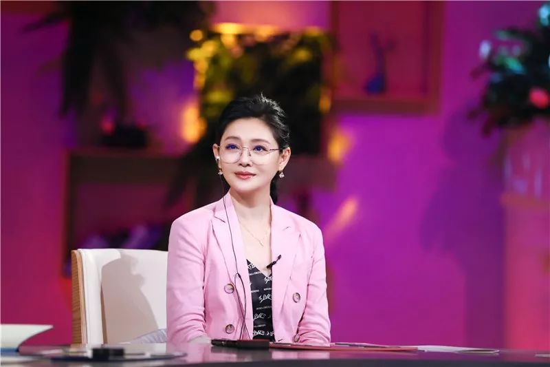 恋梦空间卓逸凡张领领最后约会,恋梦空间张领领和卓逸凡牵手