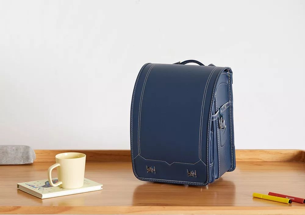 日本小孩的书包有哪些,日本儿童减负保护肩脊书包