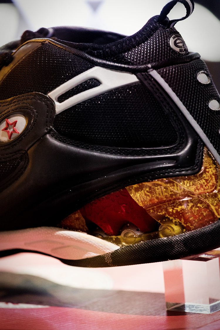 史上第一篮球鞋,第一双进入时尚圈的篮球鞋