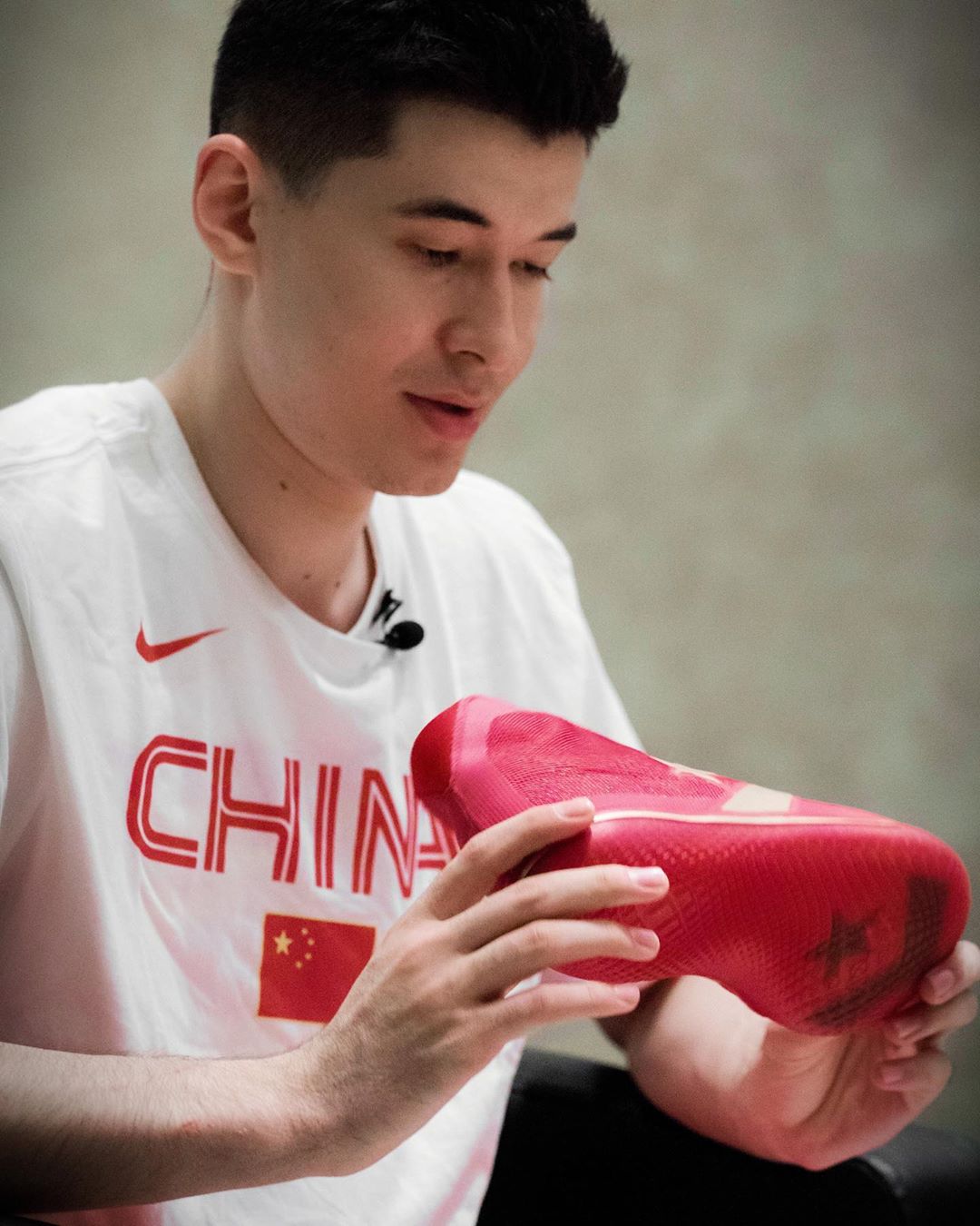 史上第一篮球鞋,第一双进入时尚圈的篮球鞋