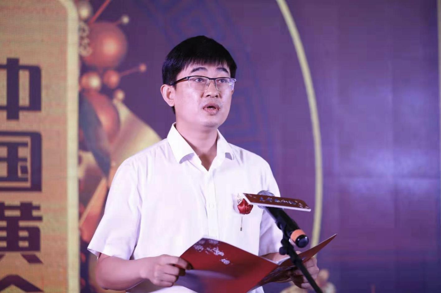 牵手中国黄金,苏宁818开出第一家珠宝自营店