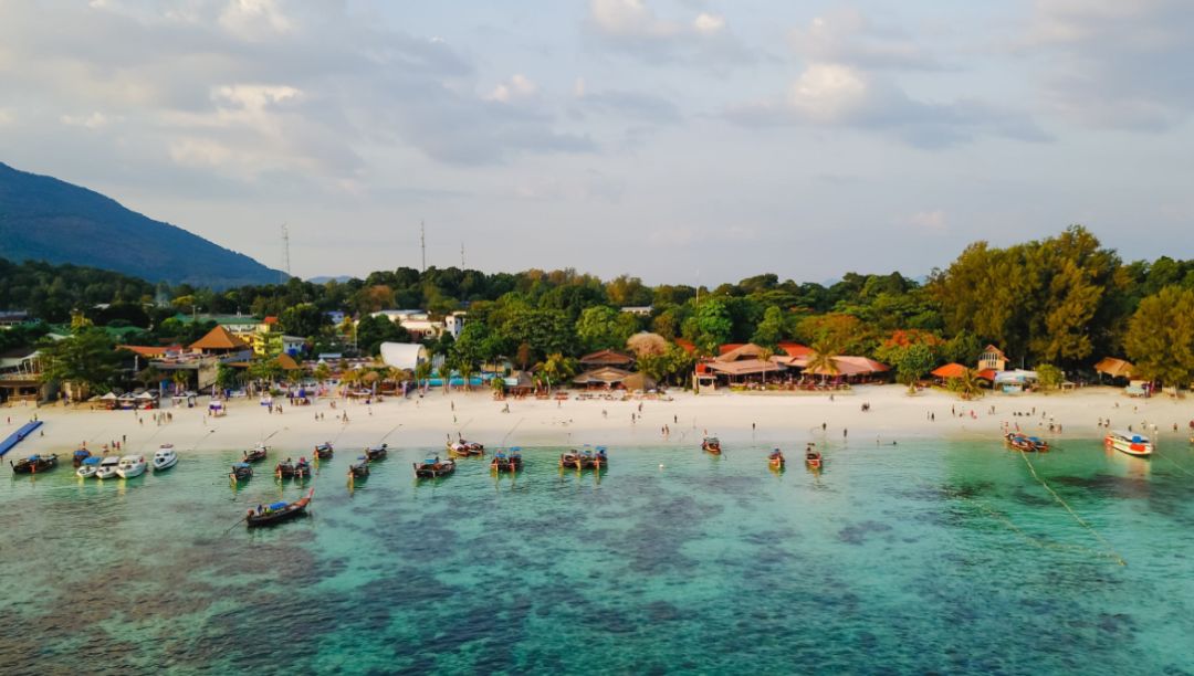 新马泰旅游需要多少人民币,去新马泰在哪兑换货币划算