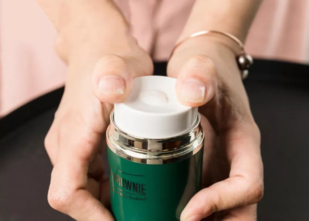 用它洗脸，脏东西自己浮出来，比做10次面膜还管用！丨开团