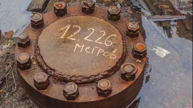 从脚下一直往下挖能挖到美国吗,如果一直往下挖真的能挖穿地球吗