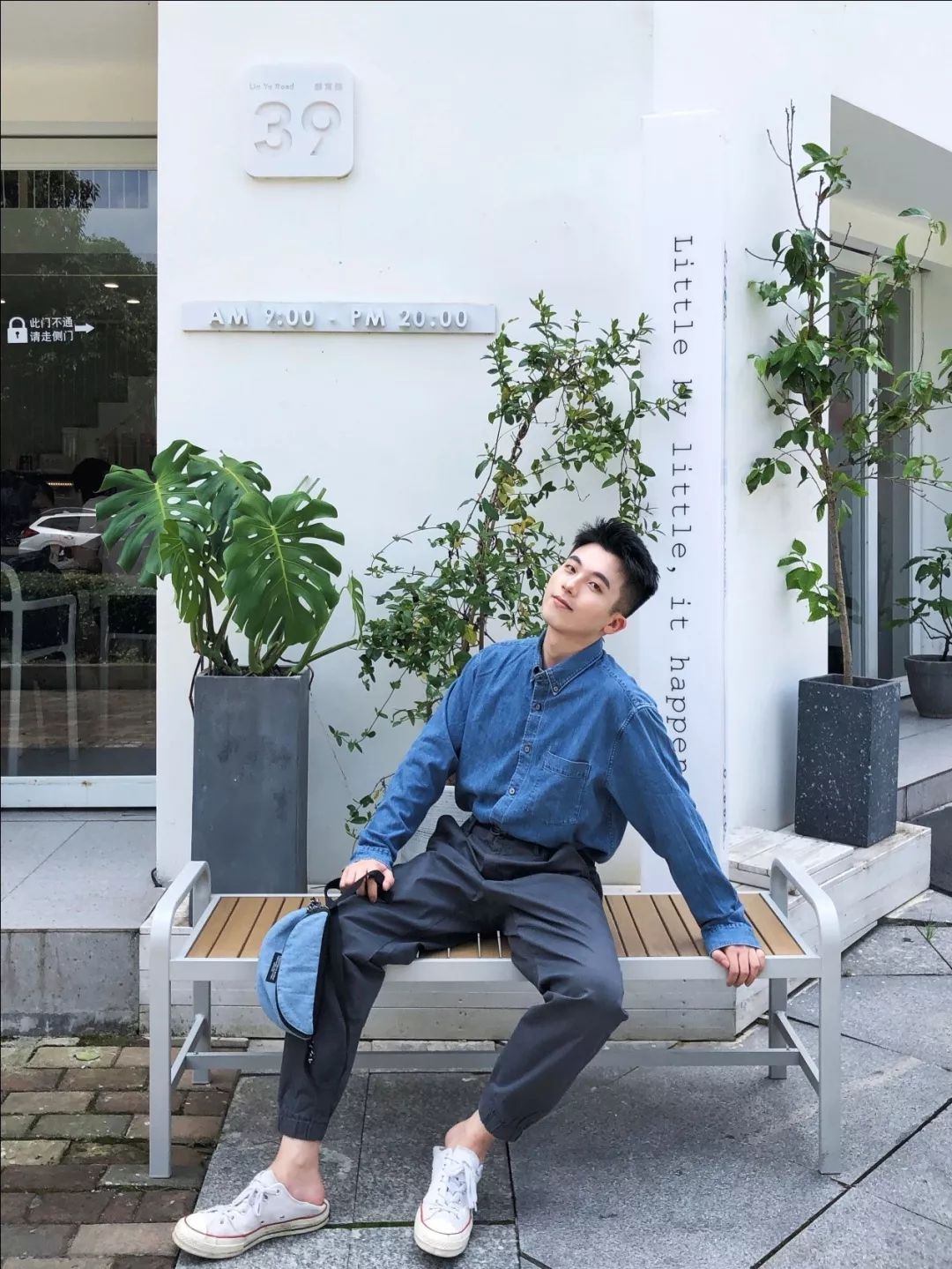 优衣库宽腿廓形牛仔裤搭配,优衣库显腿长的裤子