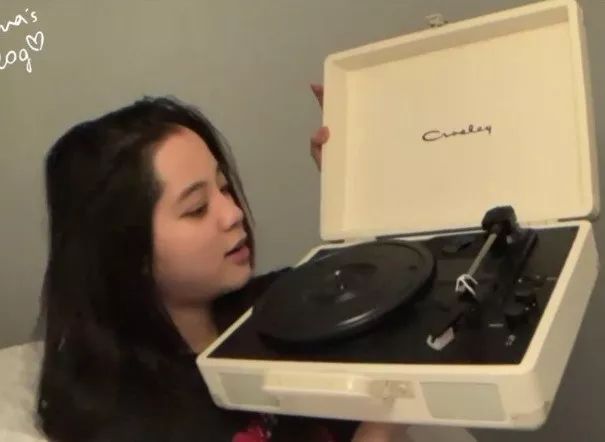 ur和zara哪个牌子好一点,和urzara差不多牌子