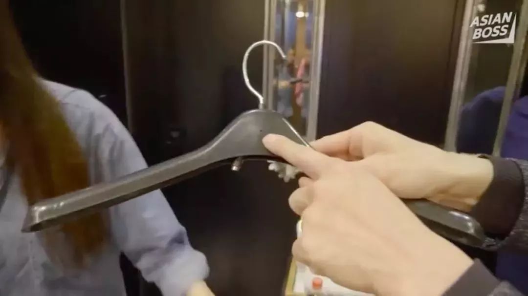 如何查找屋内针孔摄像头,如何发现房间里有没有针孔摄像头