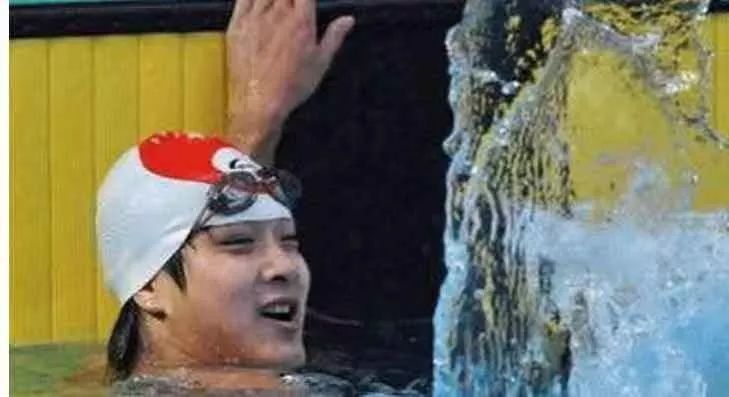 大理运动员再获金牌！水中“钢刀”何世伟的水上之路