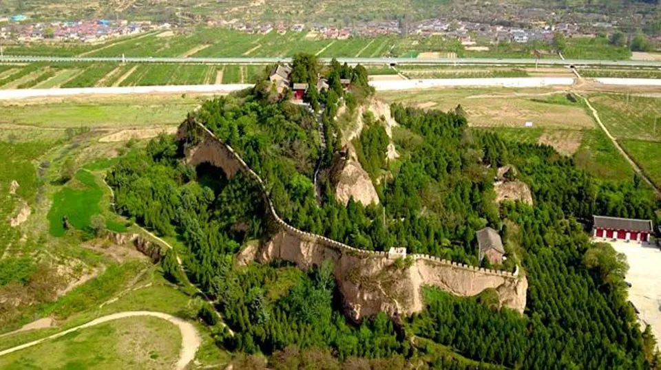 杜甫逃窜,杜甫入成都