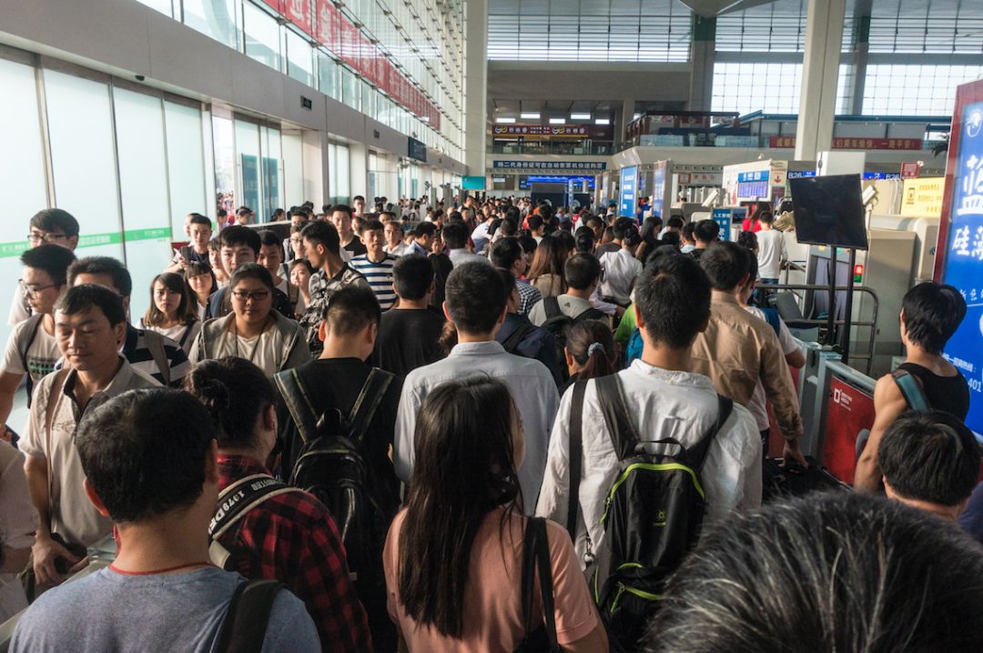 2019国庆长假火车票售票时间,国庆火车票候补购票成功率高吗