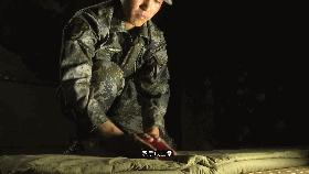 整理内务叠被子教学,整理内务叠被子文案