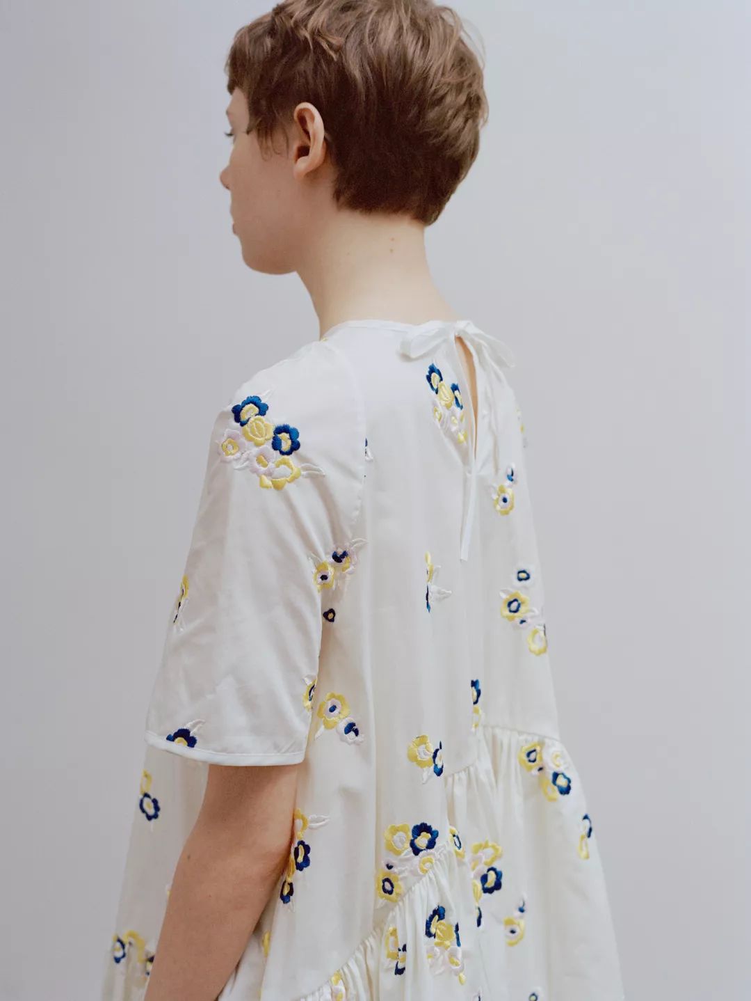 秋冬黑红裙子大码胖mm显瘦遮肉,今年最火的裙子显瘦遮肉