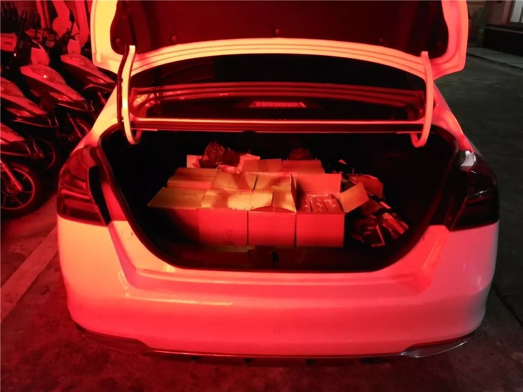 路桥一“滴滴司机”做“兼职”，运输这样物品“被拘