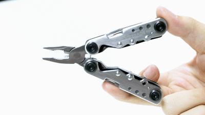 瑞士*刀军**算个屁！能顶半个工具箱的男人掌心玩物，竟有10种用途