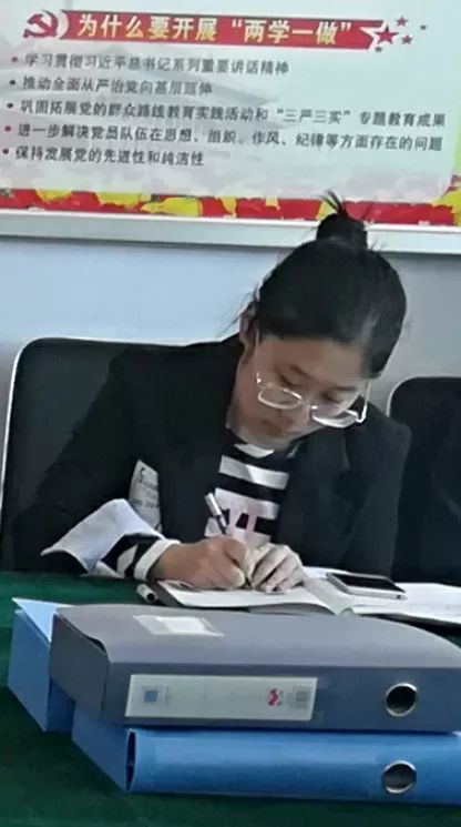 还没离开就开始想念是什么歌词,还没离开就已经开始想念