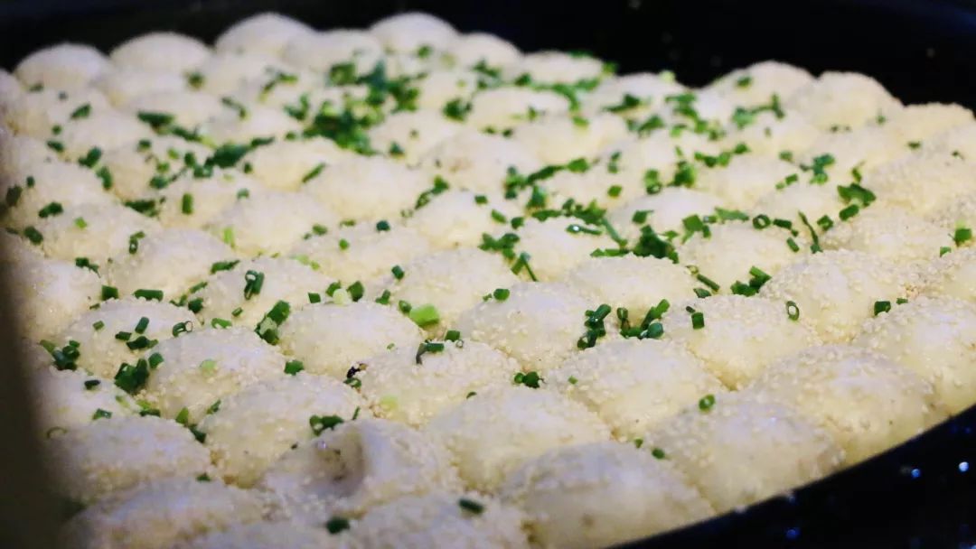 从4.4平档口到240家直营店，只做好一件事，让品牌活了25年