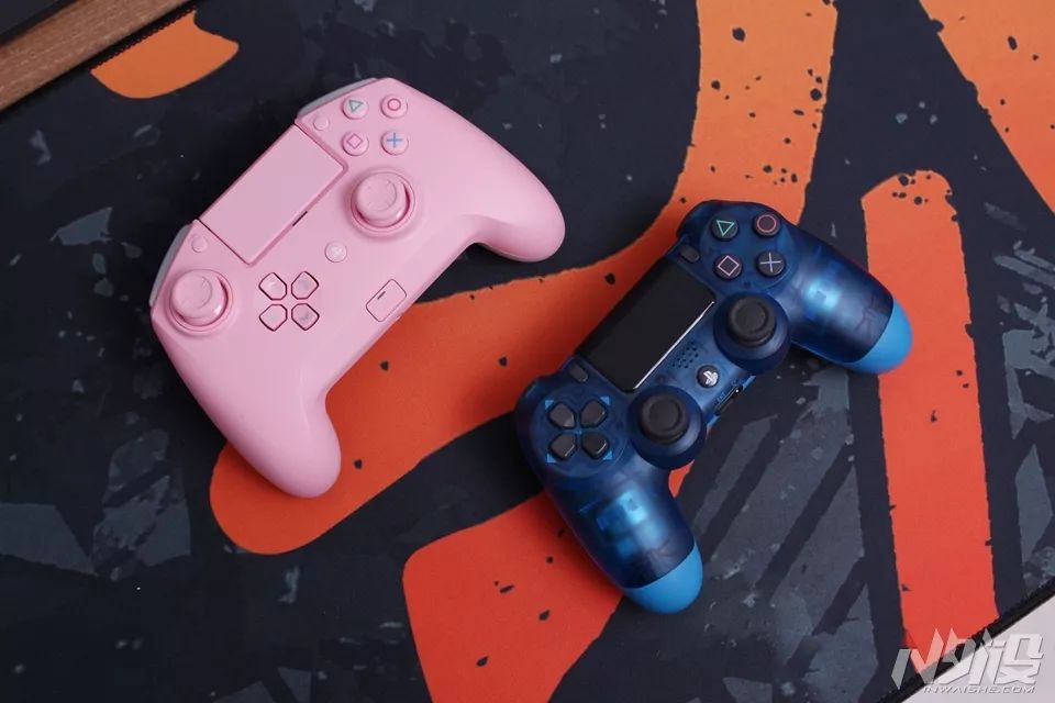 雷蛇razer游戏手柄测评,razer雷蛇飓兽竞技版ps4手柄