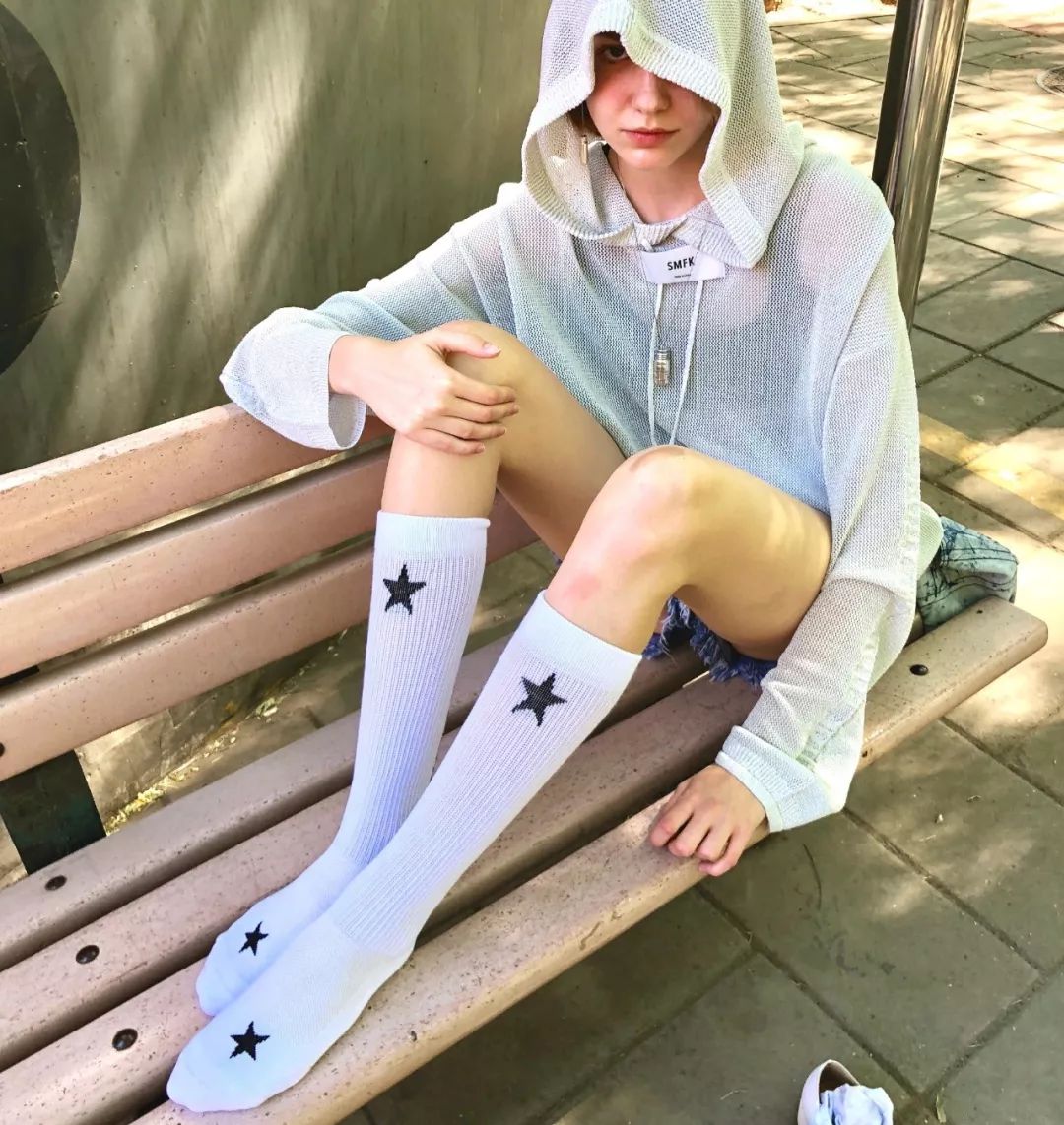 有哪些既不贵又好看的潮牌,好看又平价的韩国潮牌