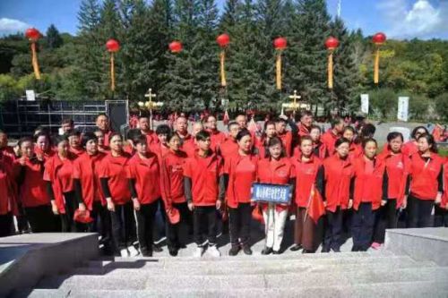 涓滃寳鎶楄仈鑻遍泟涔嬭矾,鎶楄仈璧拌繃鐨勮矾