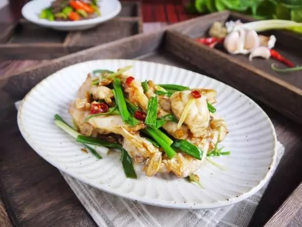 喝白酒之前吃什么不容易醉还护肝,白酒最怕的解药是葛根