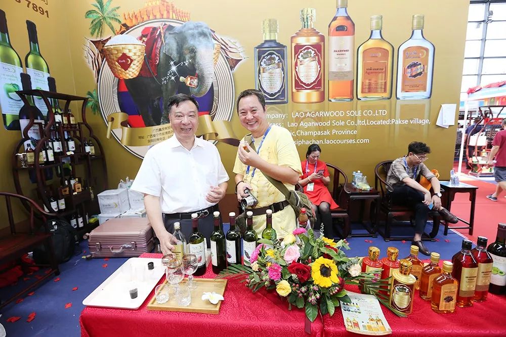 看！好多小姐姐小哥哥在东盟“魅力之城”欢歌热舞！还有开放日最全攻略哦